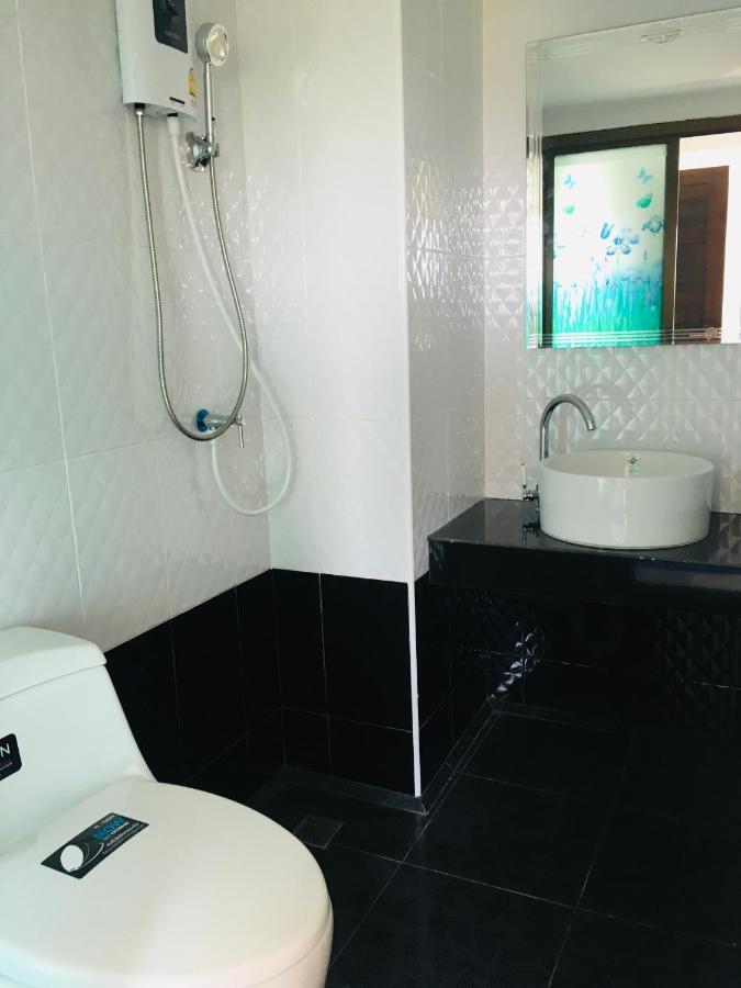 Thong Tat Serviced Apartments HHQ Esterno foto